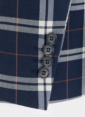 Granatowy garnitur w intensywną kratę