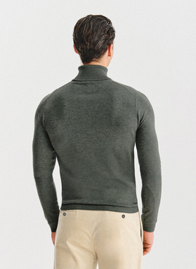 Golf męski w zielonym kolorze