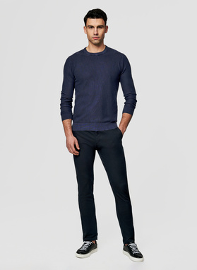 Granatowy sweter męski o-neck