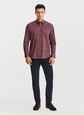 Bordowa koszula w geometryczny wzór