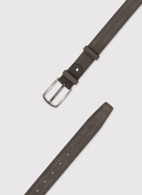 Zamszowy pasek męski w kolorze brązowym