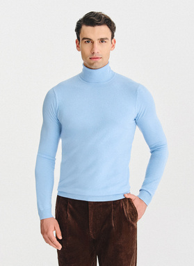 Jasnoniebieski gładki golf męski