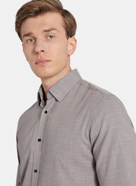 Brązowa koszula w drobną kratę