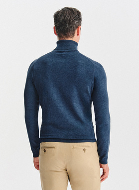 Golf męski w ciemnoniebieskim kolorze