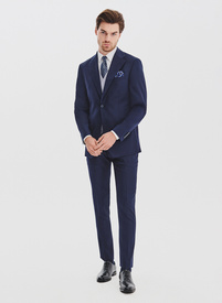 Granatowy garnitur męski z wełną