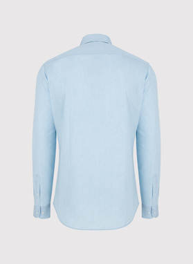 Jasnoniebieska koszula jeansowa