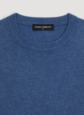 Niebieski sweter męski