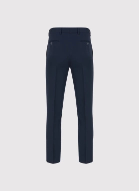 Ślubny granatowy garnitur męski