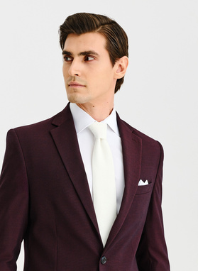Bordowy garnitur męski