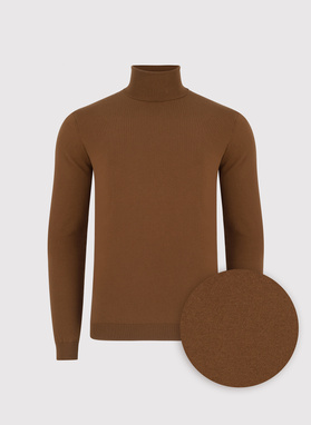 Kamelowy gładki golf męski