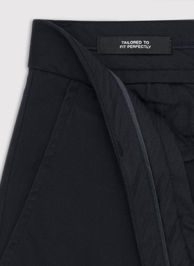 Granatowe spodnie chino z bawełną