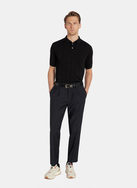 Czarne polo swetrowe w prążek