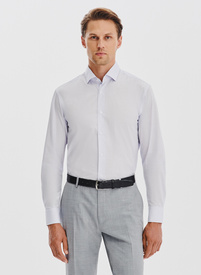 Błękitna koszula męska z kontrastowym wykończeniem