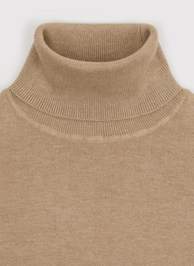 Golf męski w beżowym kolorze