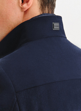 Granatowy wełniany płaszcz ze stójką