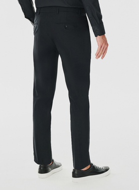 Dwuczęściowy gładki garnitur męski w kolorze czarnym