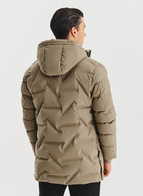 Beżowa kurtka męska na zimę