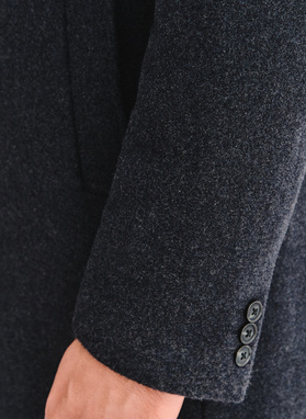 Grafitowy płaszcz męski z odpinanym kołnierzem