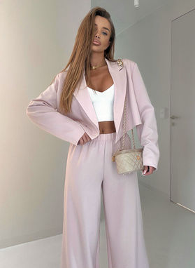 Różowy garnitur damski PARMA